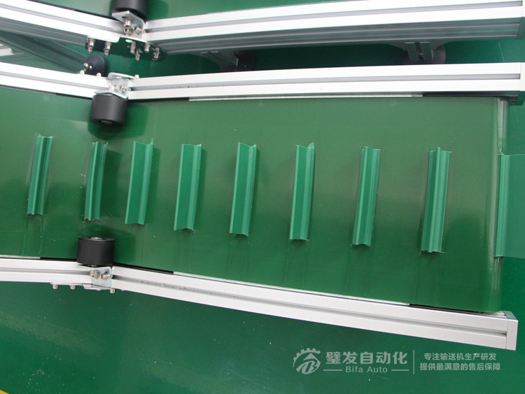 低端平臺精研電機不銹鋼擋邊料斗爬坡輸送機 低端平臺精研電機不銹鋼擋邊料斗爬坡輸送機